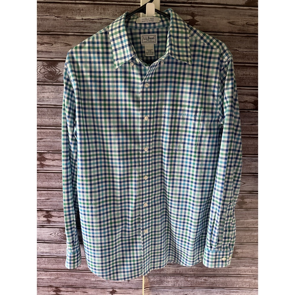 LL Bean Men's Long-Sleeved Button-Down Shirt Size M Wrinkle Free Slightly Fitted